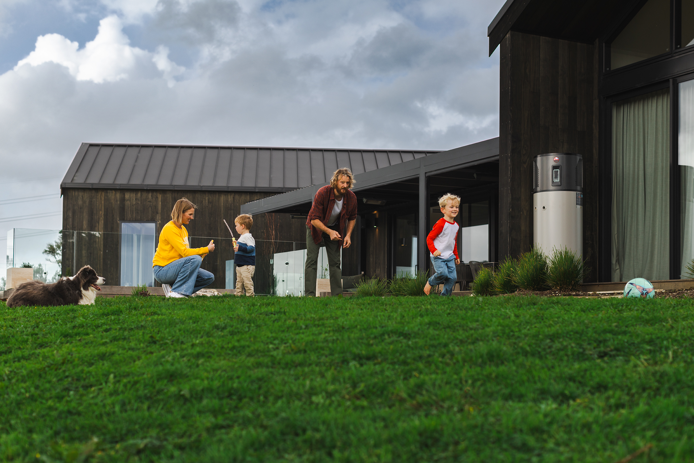 Rheem Jeff Wood shot 4 backyard side house 2472